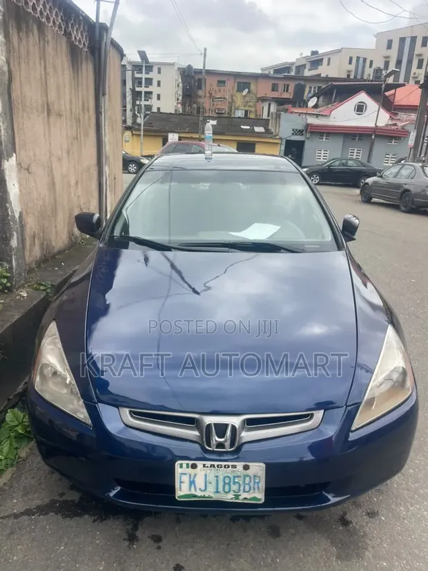 Honda Accord 2005 Blue - 1