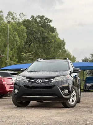 2015 Toyota RAV4 XLE AWD SUV