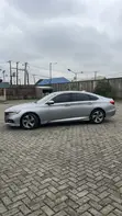 Honda Accord 2018 Grey - 5