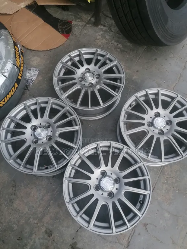 15" Rims, 4-Hole Hubs (Na Amfani) - 1