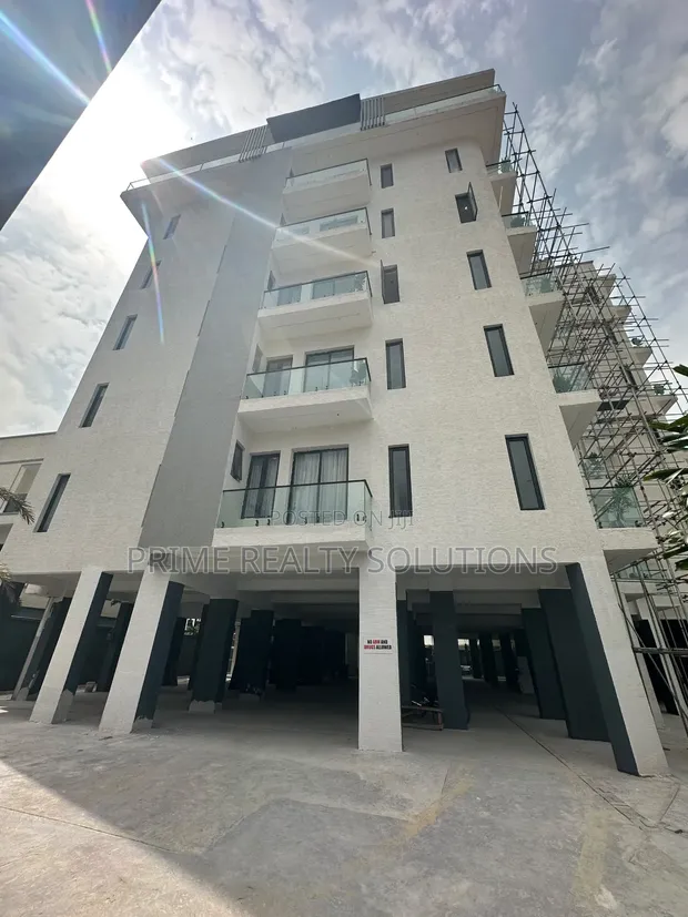 3 Bedroom Apartment da ake siyarwa a Lekki Phase 1 - 1