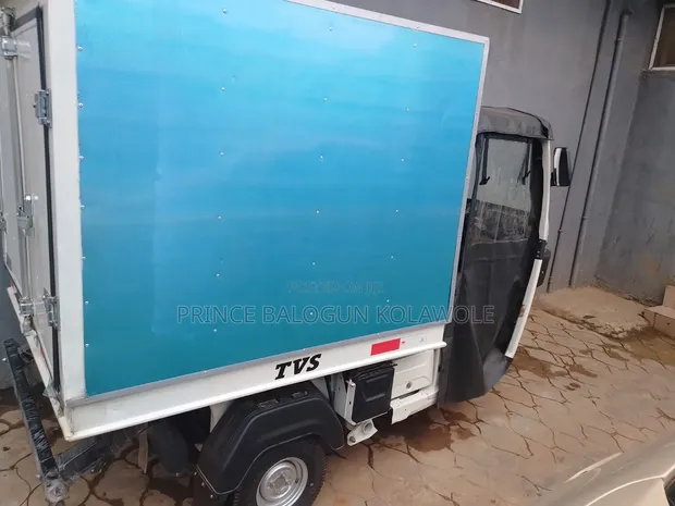 New TVS King Cargo 2022 White - 1