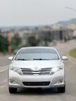 Toyota Venza 2010 Silver - 2