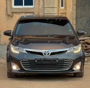 2014 Toyota Avalon Limited Sedan