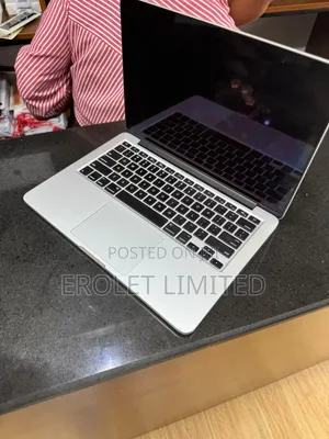 Apple MacBook Pro 2015 16GB Intel Core i7 SSD 256GB