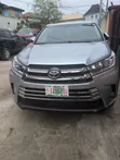 Toyota Highlander XLE V6 4x4 2016 Launin Azurfa - 3
