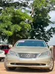 Lexus ES 350 2011 Gold - 1