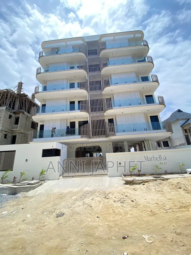 2 Bedroom Apartment Don Sayarwa a Ikate, Lekki - 1