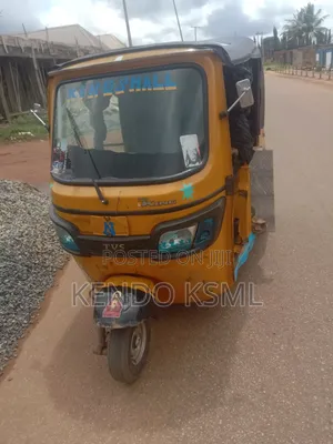 TVS King Deluxe Plus iTouch Start Scooter 2021 Yellow