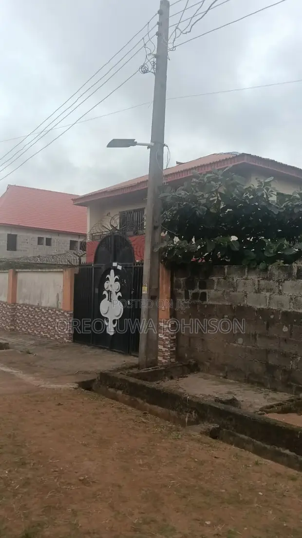 5-Bedroom Duplex for Sale in Gloryland Estate, Iseri Olofin - 1