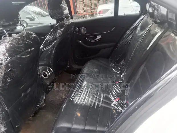 Mercedes-Benz C400 2014 Fari - 1