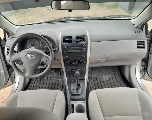 2010 Toyota Corolla Silver - 1