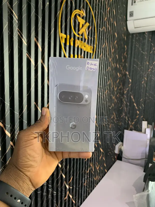 New Google Pixel 10 Pro XL 256GB Blue - 1