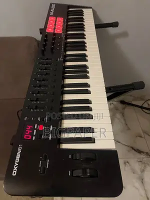 M-Audio Oxygen61 MIDI Keyboard