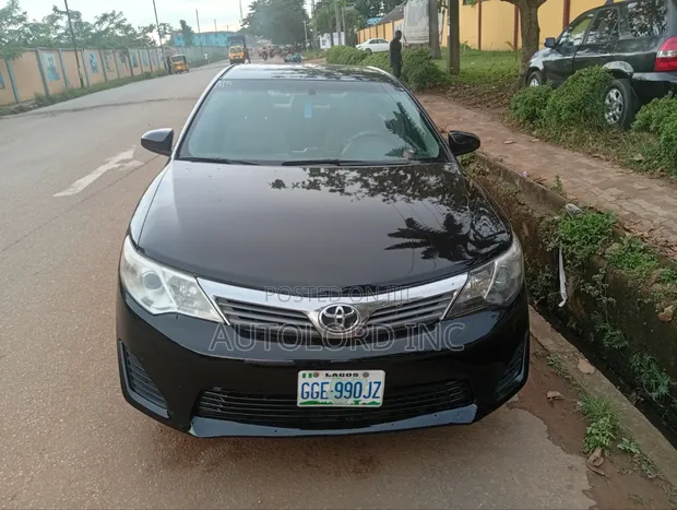Toyota Camry 2012 Black - 1