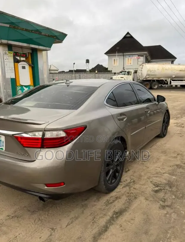 Lexus ES 350 Crafted Line FWD 2015 Gold - 1