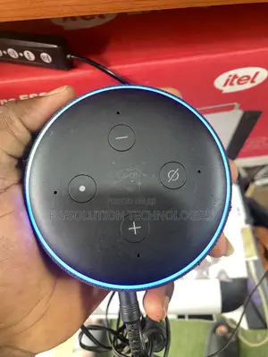 Amazon Echo Dot (Tsara na 3) Mai Magana Mai Kaifin Baki (An Riga An Yi Amfani Da Shi)