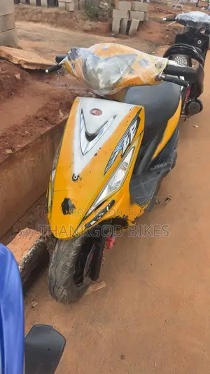 Kymco 2025 Yellow Motorcycle