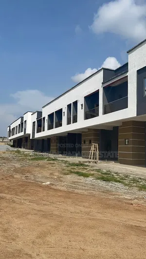 4 Bedroom Townhouse/Terrace in Villas De Paradis, Dakibiyu