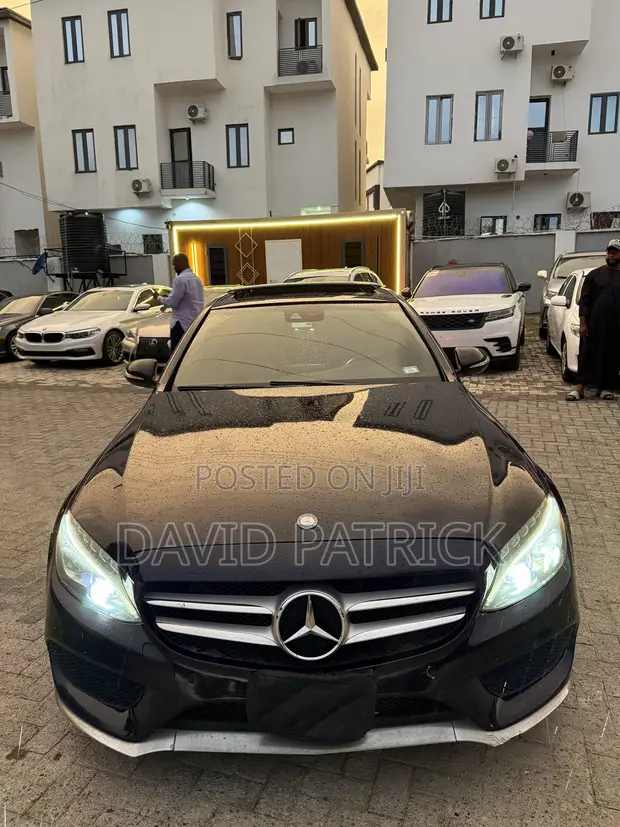Mercedes-Benz C400 2016 Black - 1