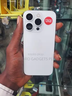 Apple iPhone 15 Pro 128GB White