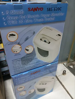 Sanyo SBC-620 Electric Paper Shredder