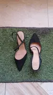 Icare Corporate Medium Heel Shoes (Fairly Used) - 4