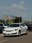 Toyota Camry SE 2014 White - 2