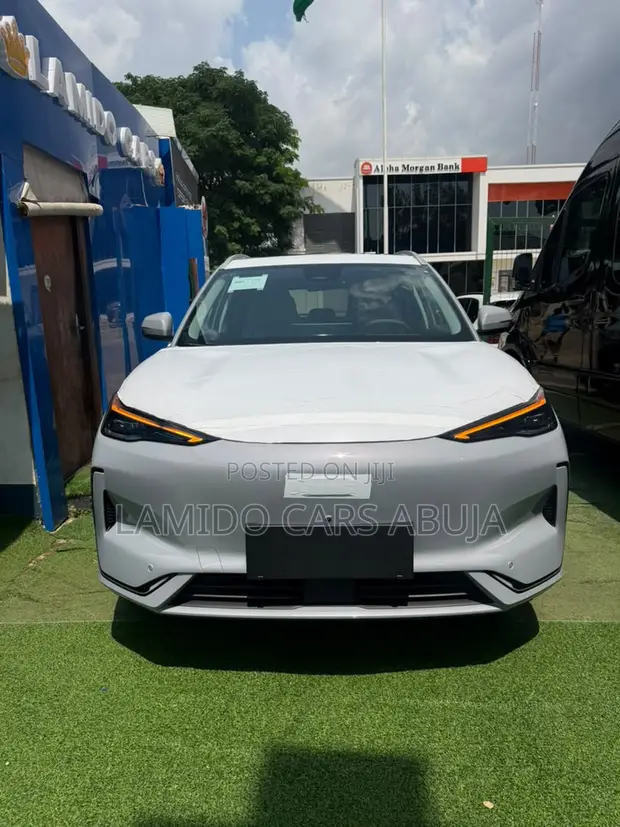 Sabo Geely EX5 BEV 60 kWh FWD 2025 Fari - 1