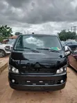 Toyota HiAce 2014 Bus - 1
