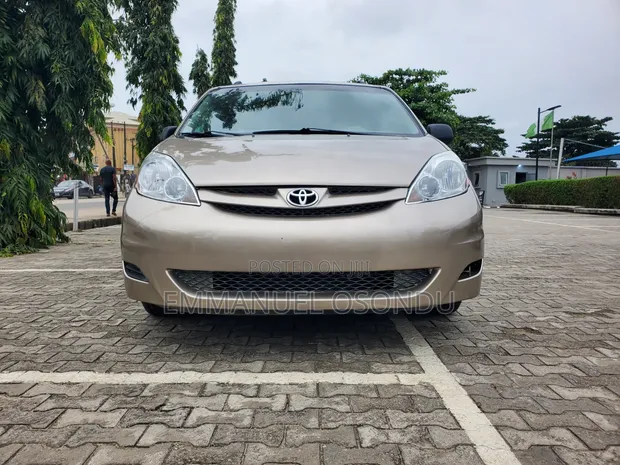 Toyota Sienna XLE Limited 2007 Silver - 1