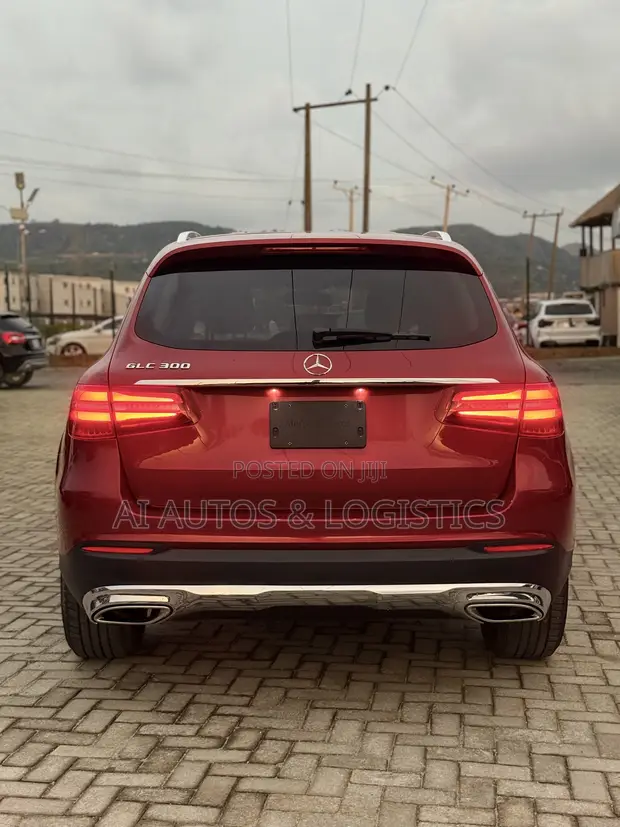 Mercedes-Benz GLC-Class 2018 Red - 1