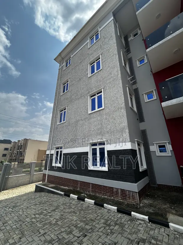 3-Bedroom Apartment for Rent in Jahi, Abuja - 1
