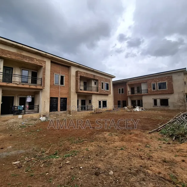 3-Bedroom Block of Flats a si sayarwa a Enugu - 1