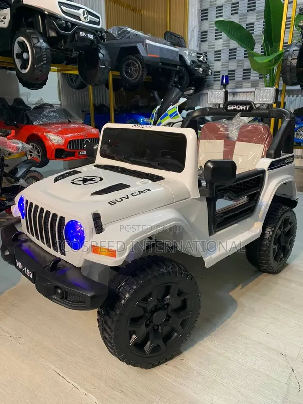 Farar Jeep Wrangler Ta Wutar Lantarki Ga Yara (Shekaru 1-7) - 1