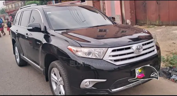 Toyota Highlander 2013 Black - 1