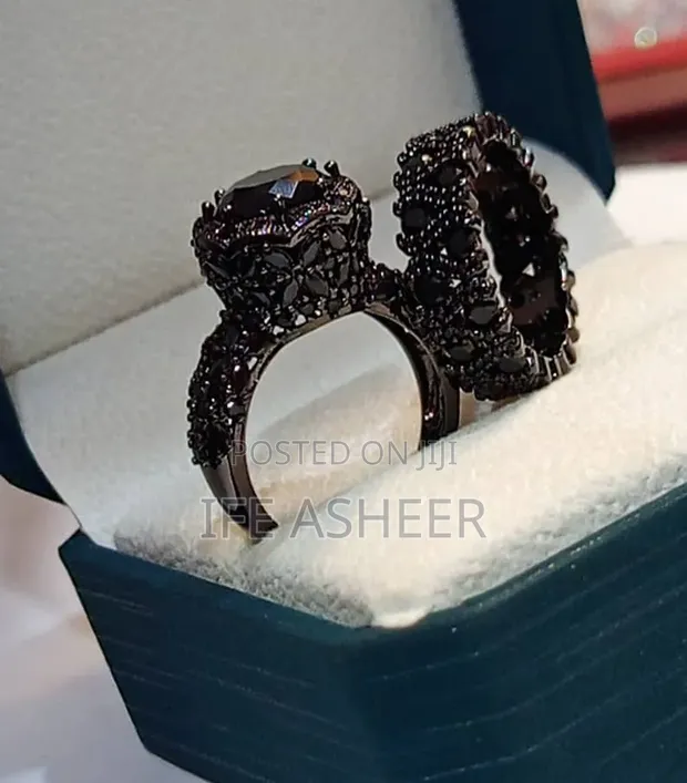 Classic Black Wedding Ring Set for Women - 1
