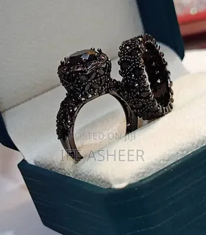 Classic Black Wedding Ring Set for Women