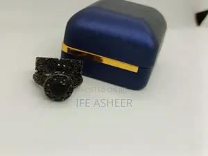 Classic Black Wedding Ring Set for Women