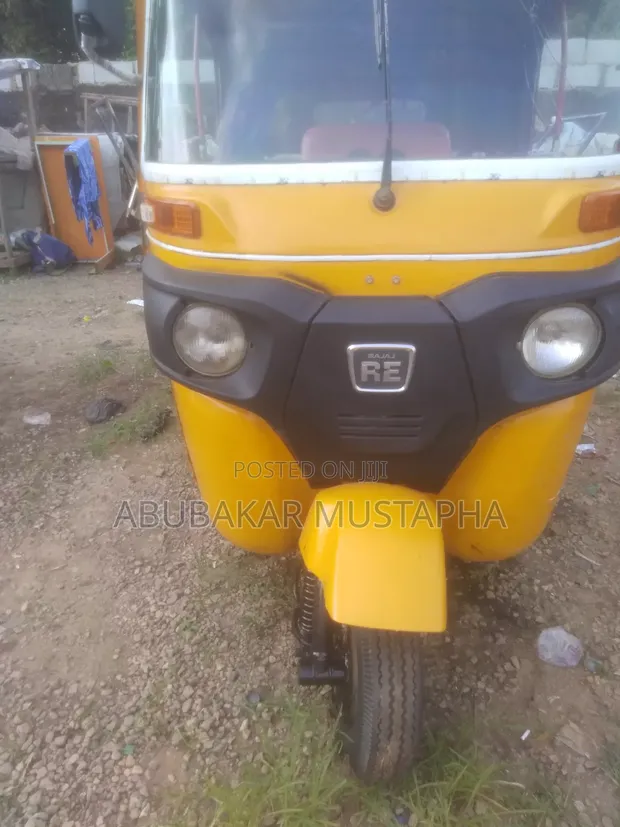 Bajaj Avenger 150 Street 2022 Yellow - 1