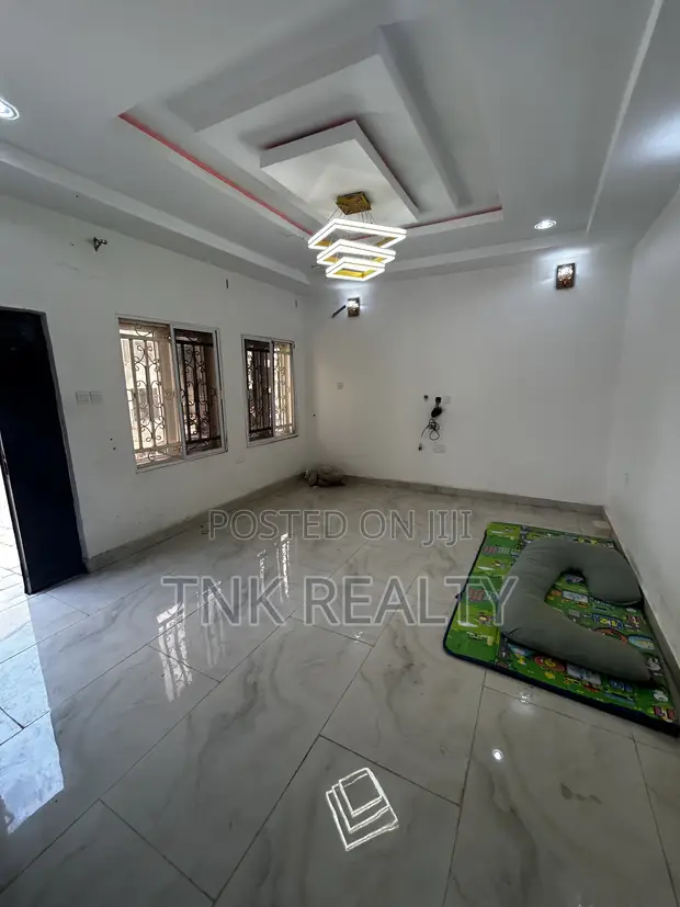 4 Bedroom Townhouse/Terrace don haya a Jahi, Abuja - 1