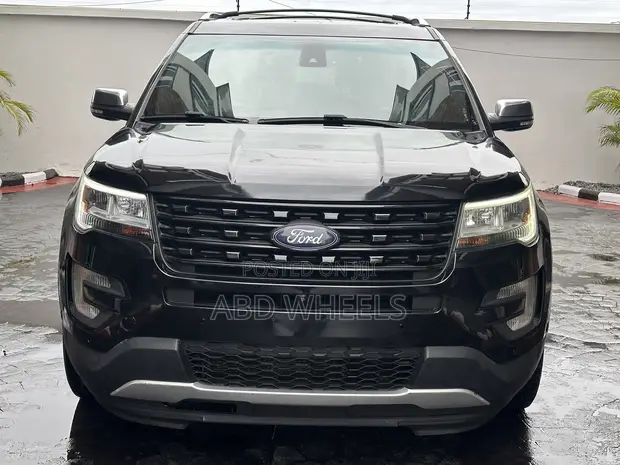 Ford Explorer Platinum SUV AWD ta 2016 - 1