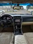 Toyota Camry XLE Maroon 2017 - 4