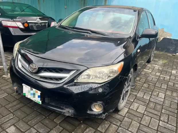 Toyota Corolla 2009 Black - 1