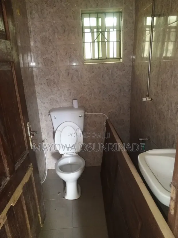 1 Bedroom Room & Parlour Self-Contained in Ologuneru - 1