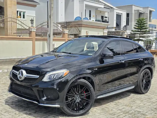 Mercedes-Benz GLE-Class 2017 Black - 1