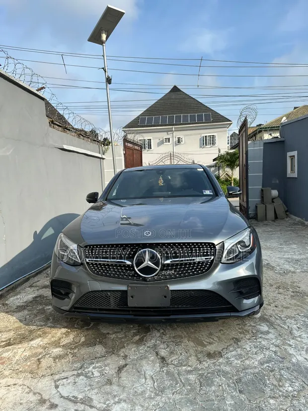 Mercedes-Benz GLC-Class 2018 Blue - 1