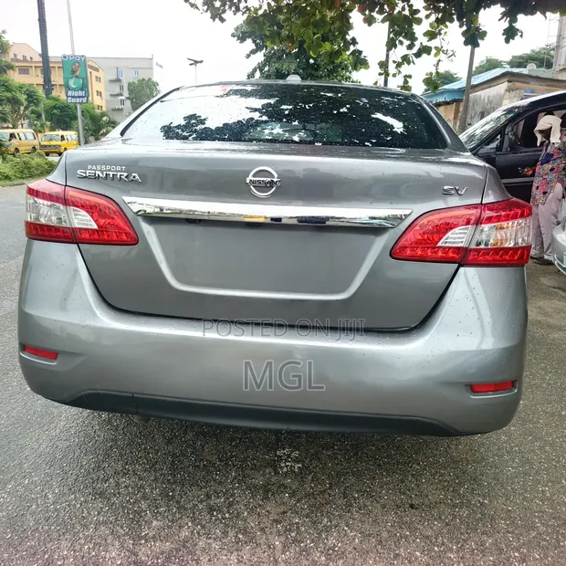 Nissan Sentra 2015 Gray - 1