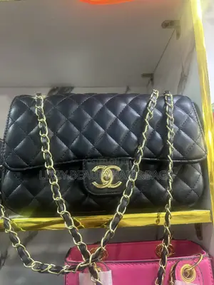 Chanel Fully Box Bag - Black
