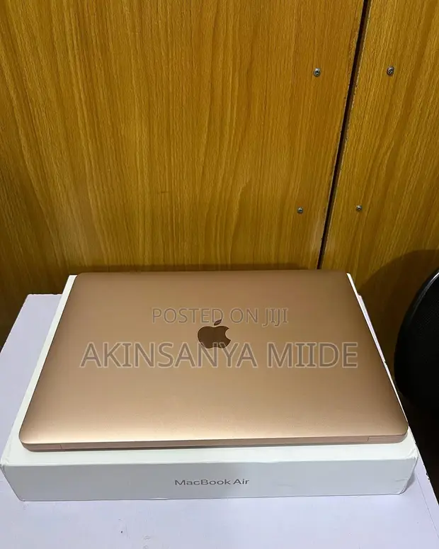 Apple MacBook Air 2020 M1, 8GB RAM, 256GB SSD - 1